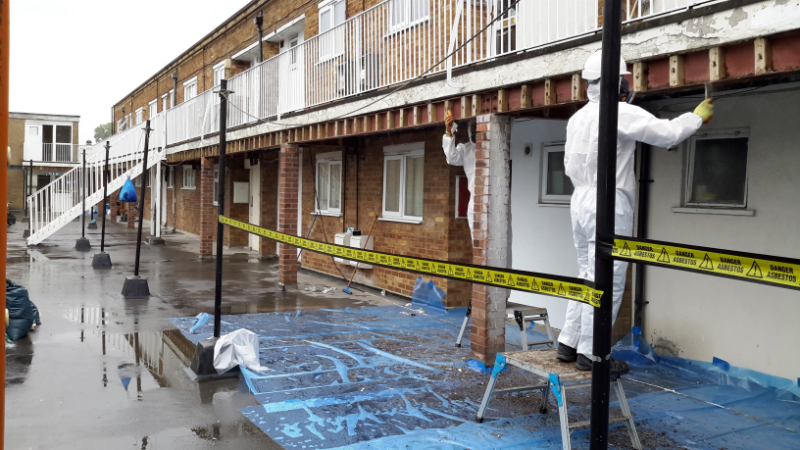 What Affects the Asbestos Disposal Cost in London?