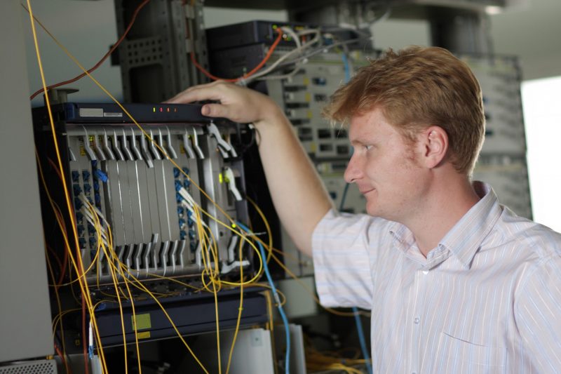 Lights Flickering? Find a Solution with a Professional Electrician