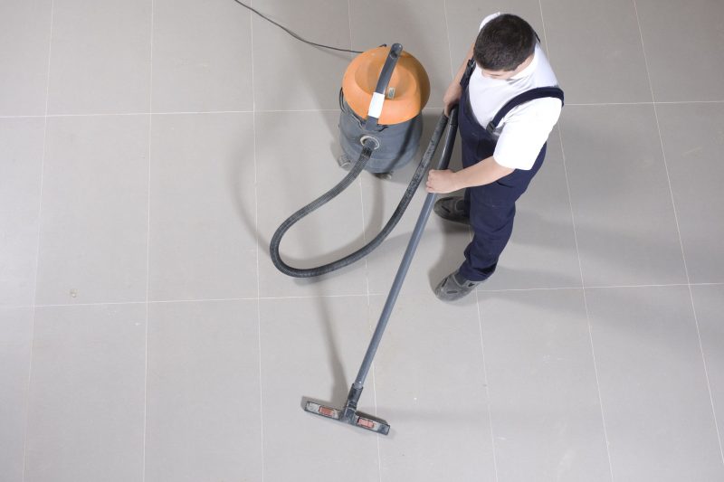 4 Reasons Why You Should Hire a Professional Office Cleaning Company