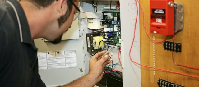 Electrical Jobs that you Should Never Do on your Own
