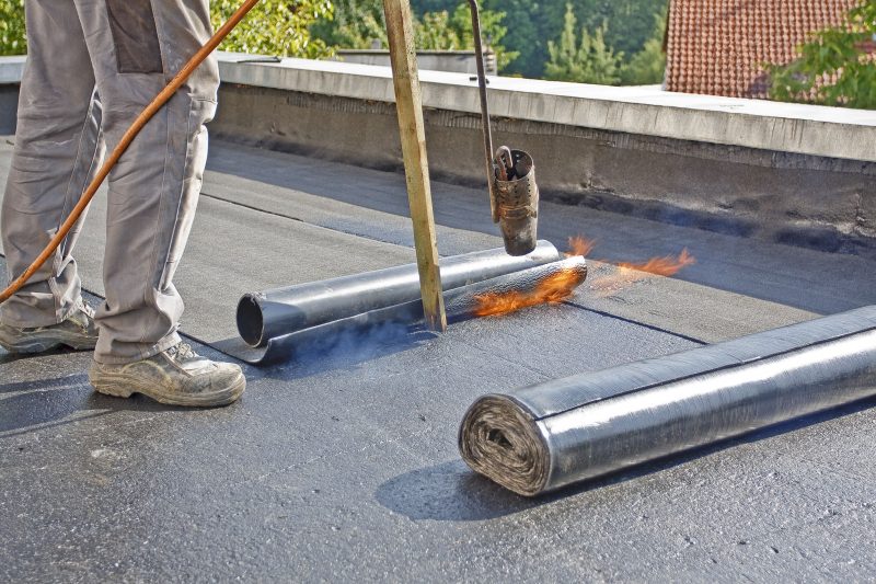 Why Flat Roofs are the Ideal Roofing Solution for a Business